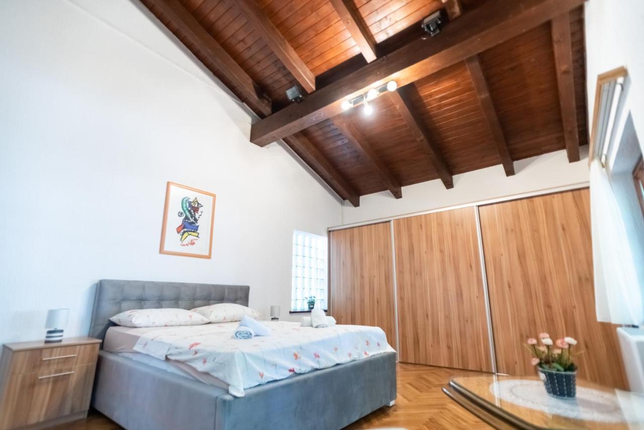 Villa Amalia Siroki Brijeg Bagian luar foto